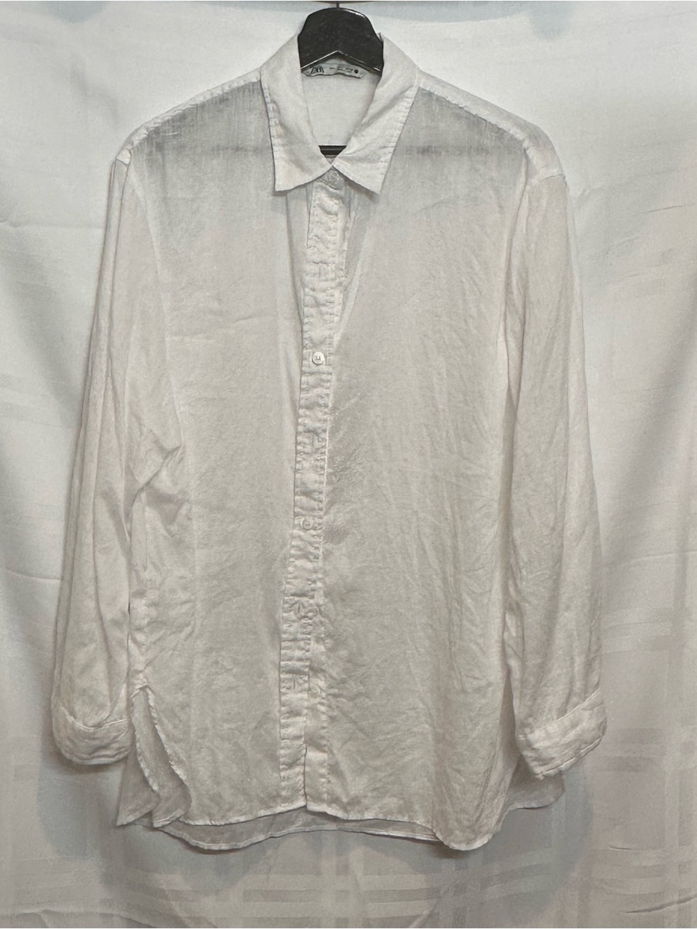 Zara White Relaxed Long-Sleeve Button-Down Shirt